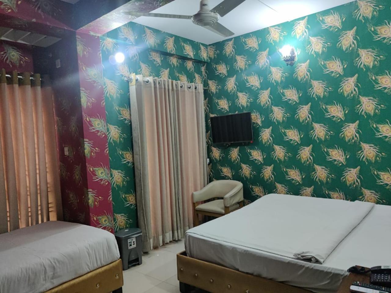 Hotel Blue Castle Dhaka Buitenkant foto