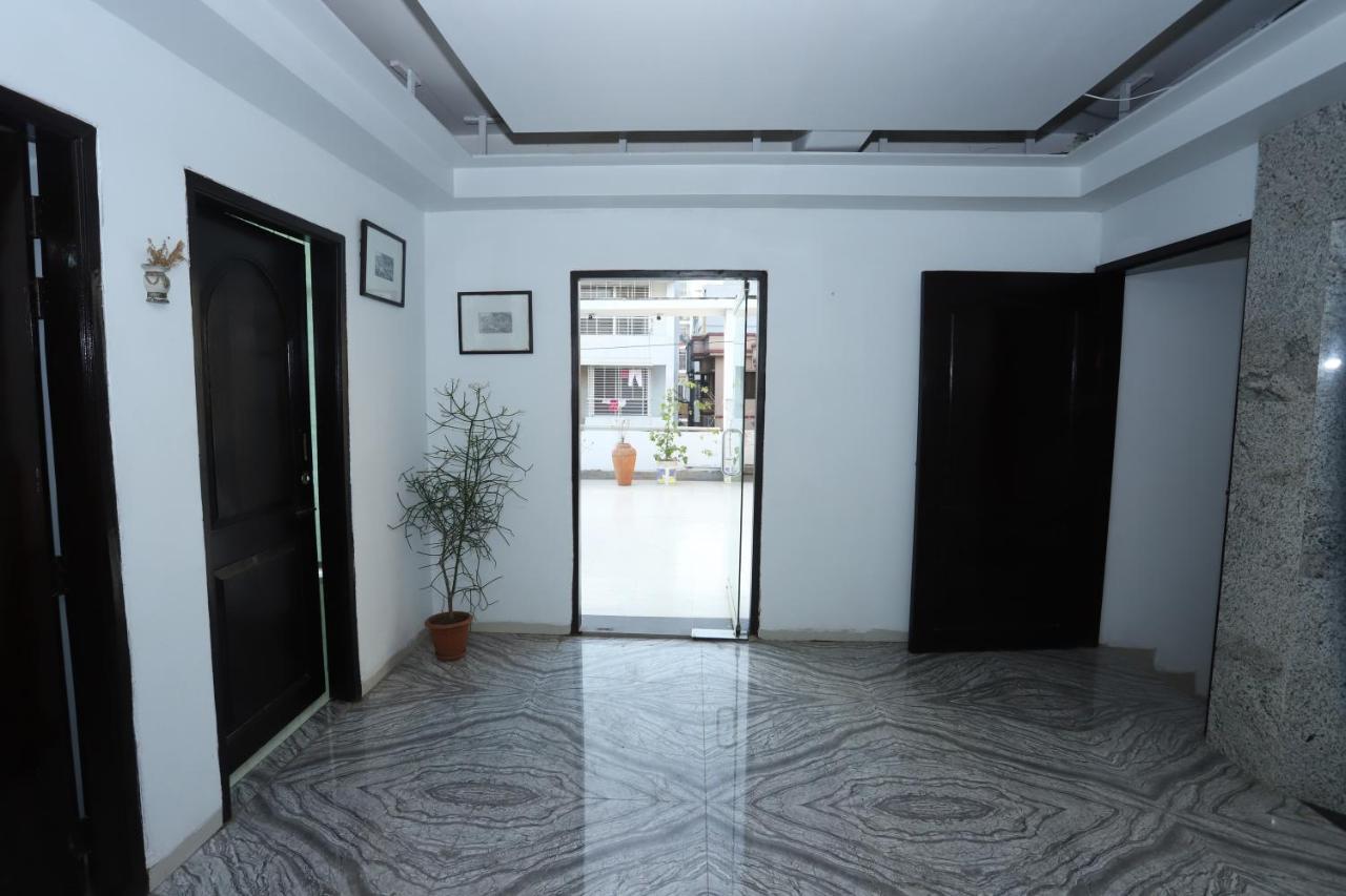Hotel Blue Castle Dhaka Buitenkant foto