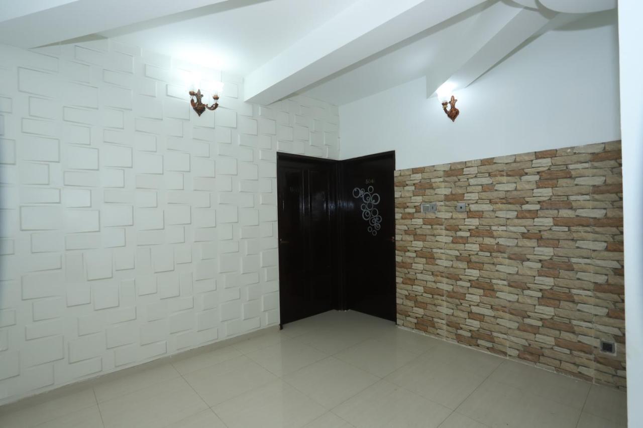 Hotel Blue Castle Dhaka Buitenkant foto