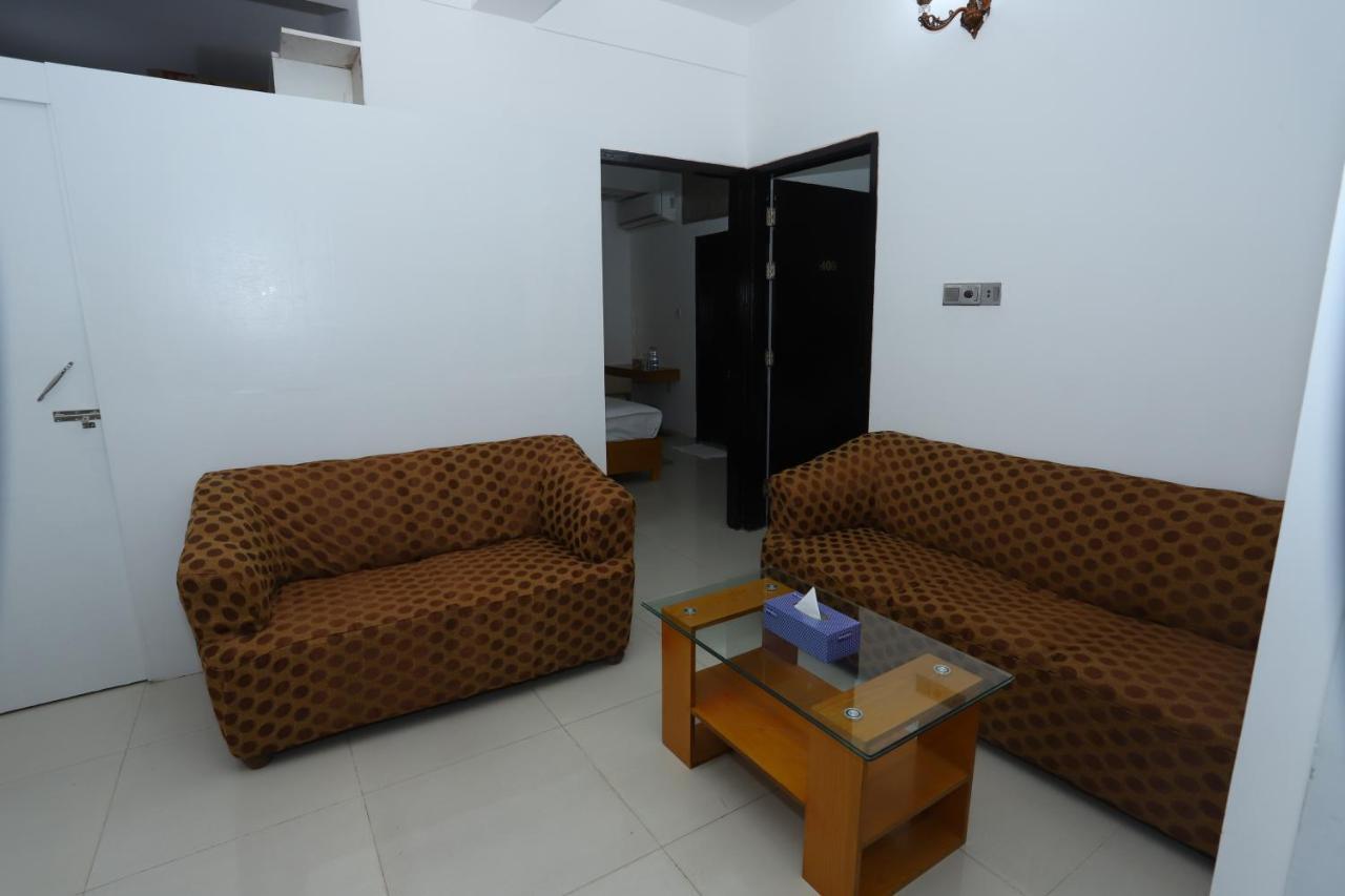 Hotel Blue Castle Dhaka Buitenkant foto